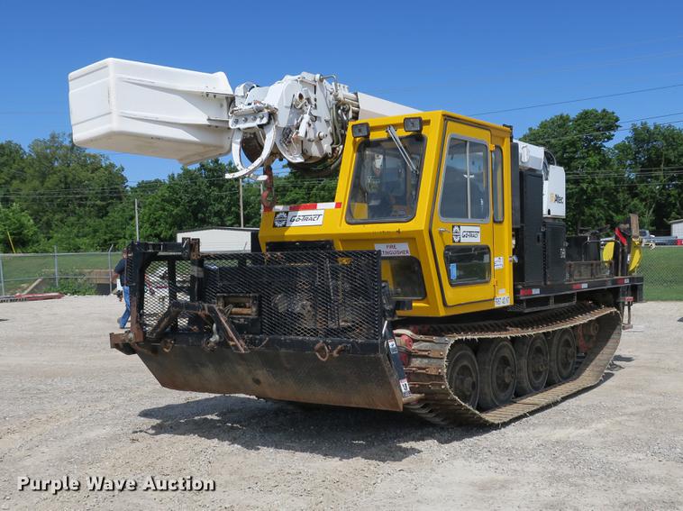 image for item DE3706 1996 Bombardier GT1600NTLFD Go-Tract track carrier with digger derrick