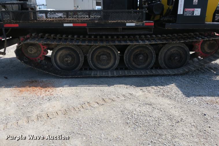 image for item DE3706 1996 Bombardier GT1600NTLFD Go-Tract track carrier with digger derrick