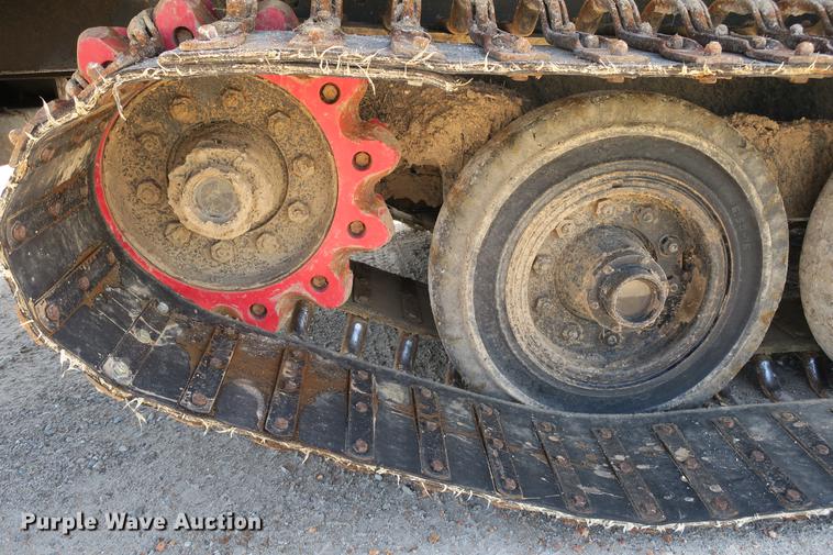 image for item DE3706 1996 Bombardier GT1600NTLFD Go-Tract track carrier with digger derrick