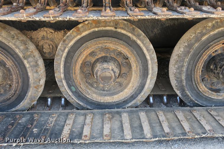 image for item DE3706 1996 Bombardier GT1600NTLFD Go-Tract track carrier with digger derrick