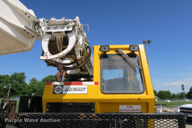 image for item DE3706 1996 Bombardier GT1600NTLFD Go-Tract track carrier with digger derrick