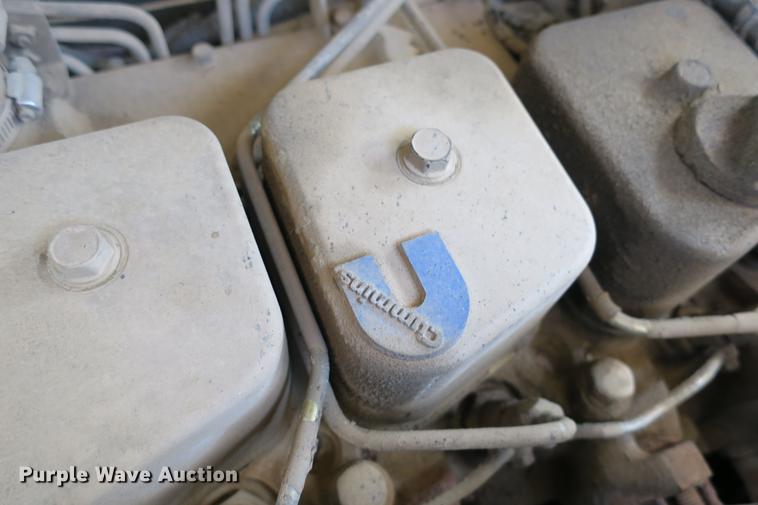 image for item DE3706 1996 Bombardier GT1600NTLFD Go-Tract track carrier with digger derrick