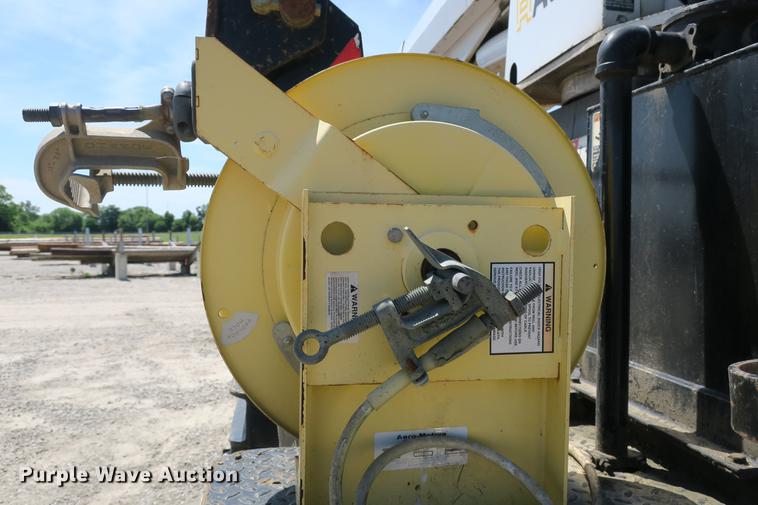 image for item DE3706 1996 Bombardier GT1600NTLFD Go-Tract track carrier with digger derrick