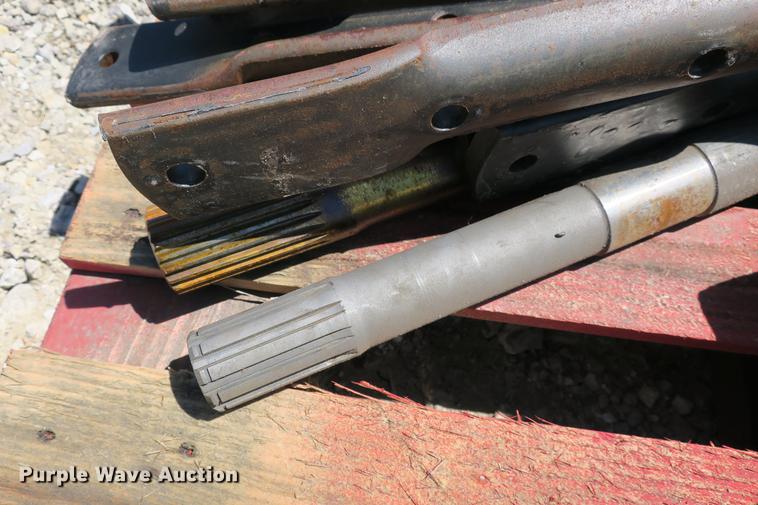 image for item DE3706 1996 Bombardier GT1600NTLFD Go-Tract track carrier with digger derrick