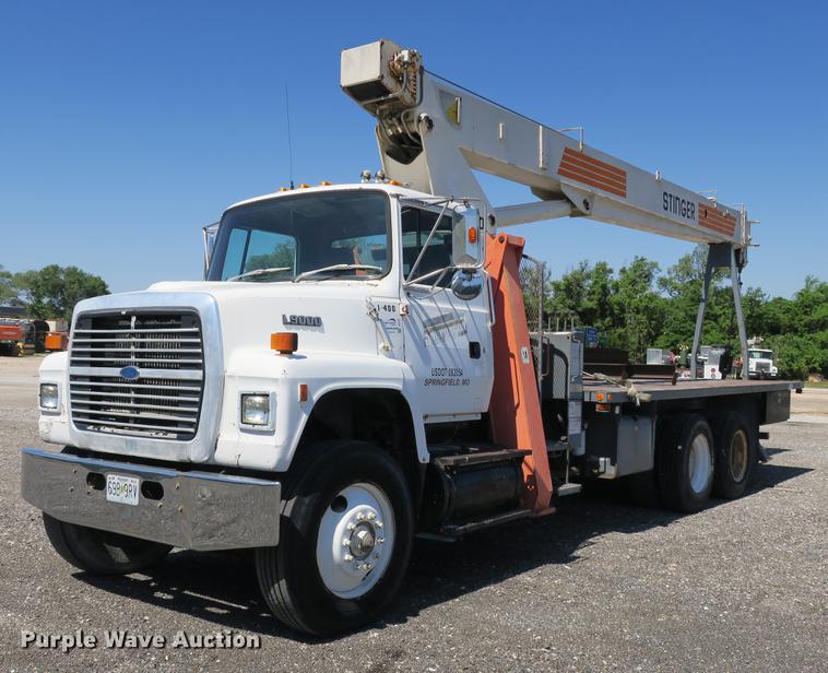 image for item DE3707 1992 Ford L9000 crane truck