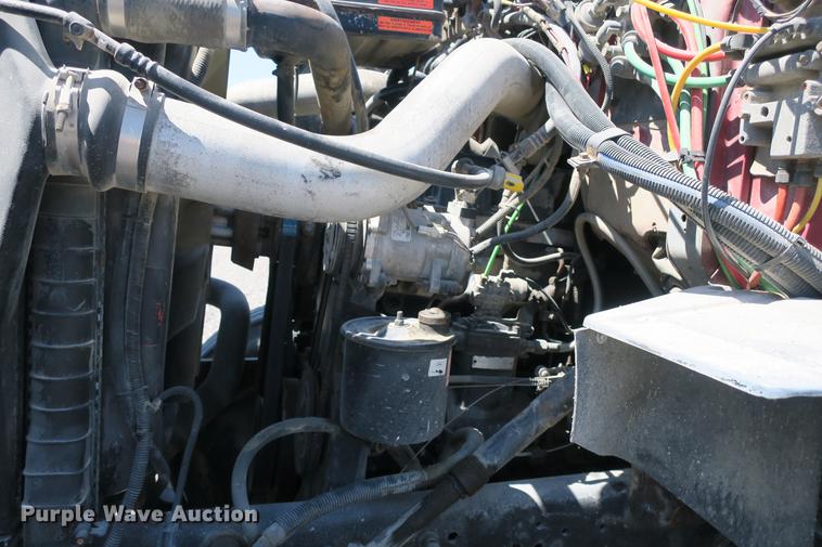 image for item DE3707 1992 Ford L9000 crane truck