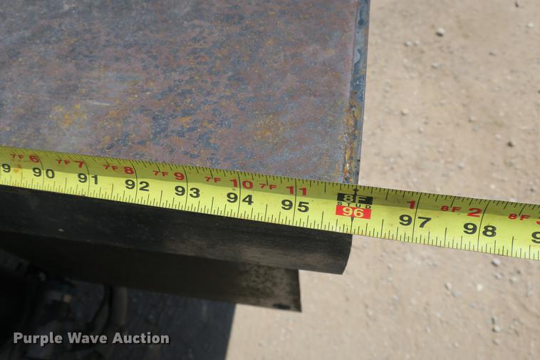 image for item DE3708 2007 Kenworth T300 service truck