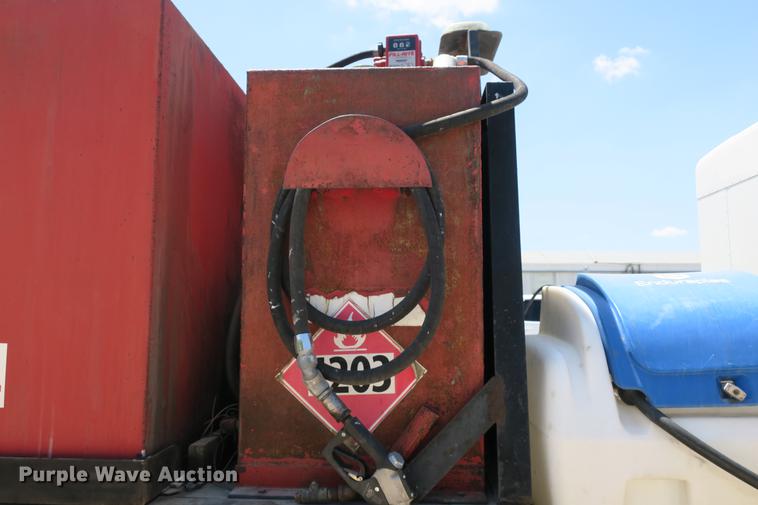 image for item DE3708 2007 Kenworth T300 service truck