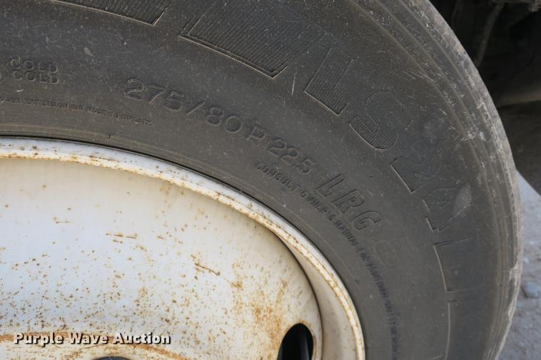 image for item DE3708 2007 Kenworth T300 service truck