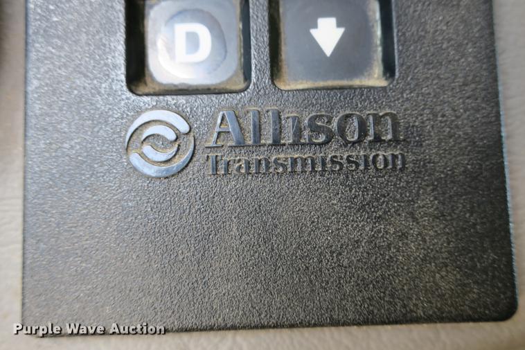 image for item DE3708 2007 Kenworth T300 service truck