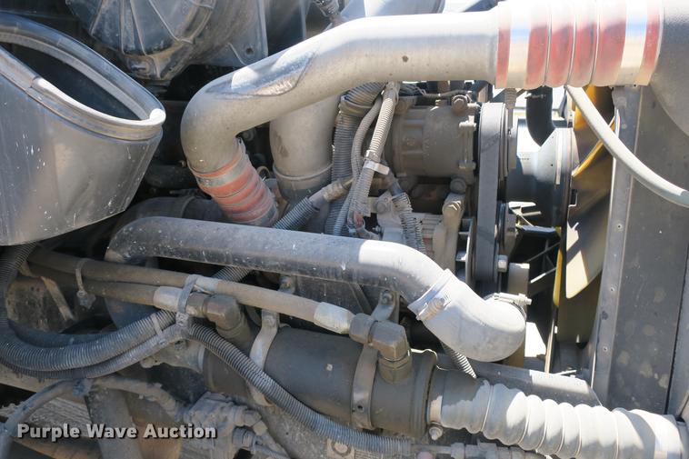 image for item DE3708 2007 Kenworth T300 service truck