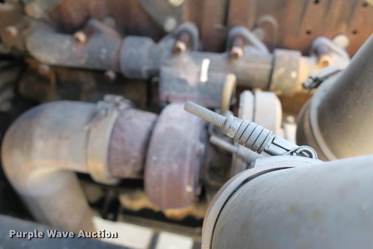 image for item DE3708 2007 Kenworth T300 service truck