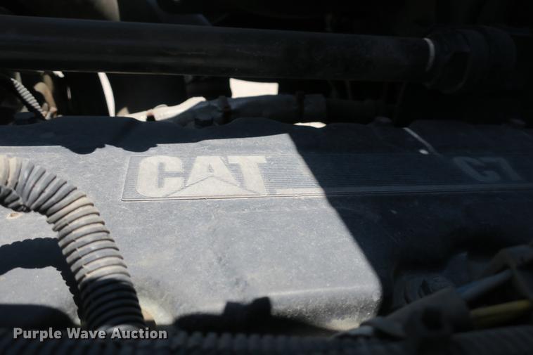 image for item DE3708 2007 Kenworth T300 service truck