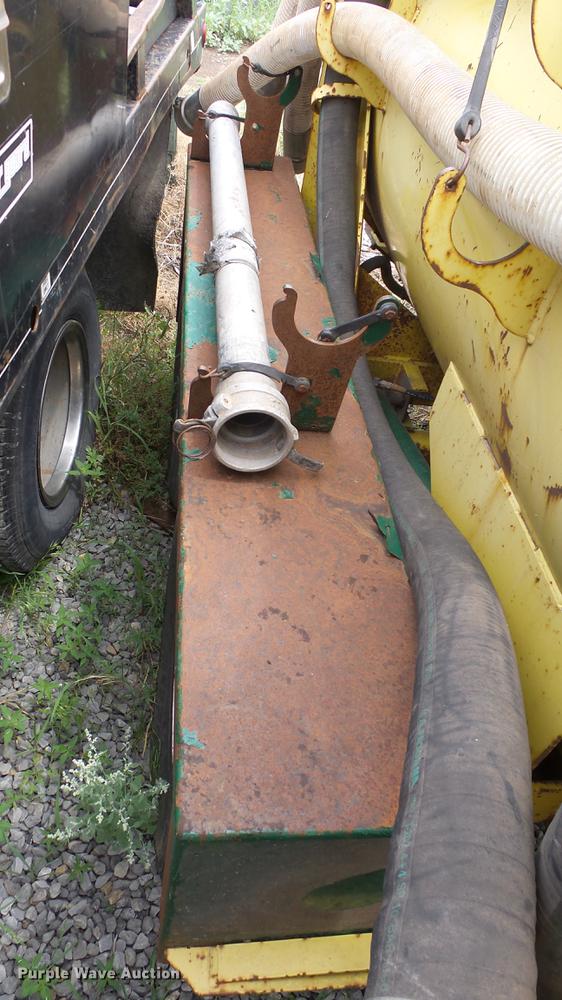 image for item DE7140 2001 Ring A Matic Jet Vac vacuum trailer