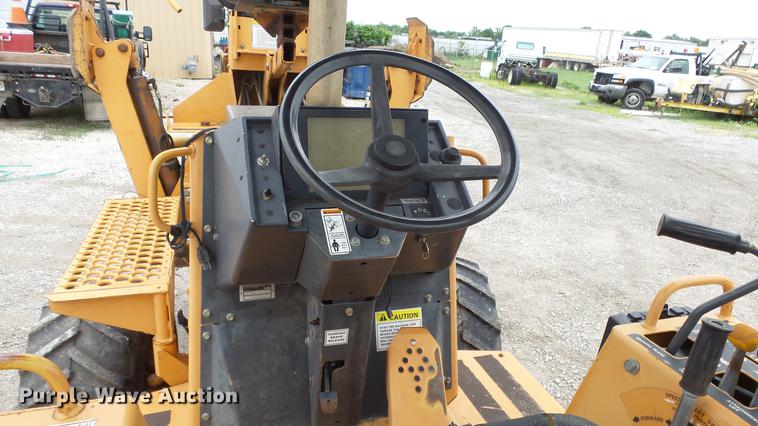 image for item DE7143 Case 660 trencher