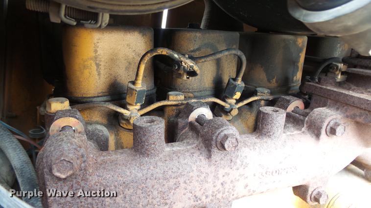 image for item DE7143 Case 660 trencher