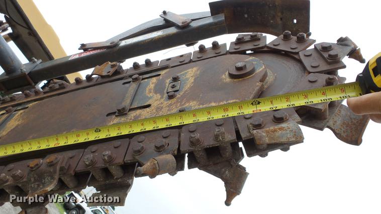 image for item DE7143 Case 660 trencher