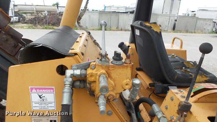 image for item DE7143 Case 660 trencher