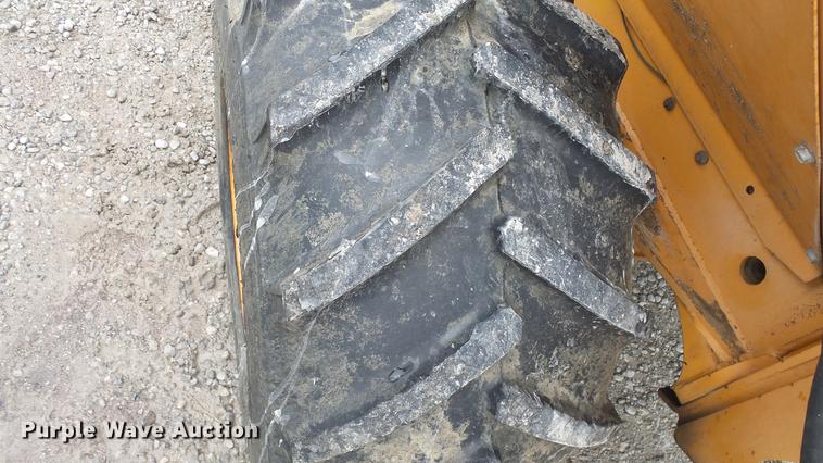 image for item DE7143 Case 660 trencher