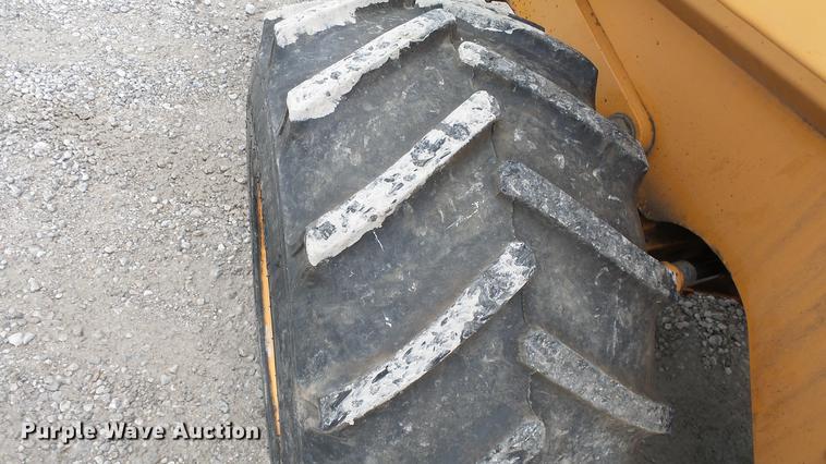 image for item DE7143 Case 660 trencher