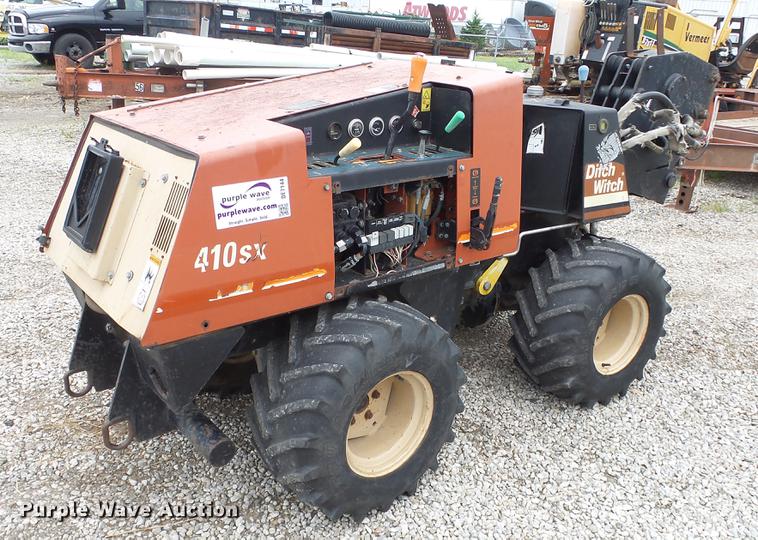 image for item DE7144 Ditch Witch 410SX vibratory cable plow