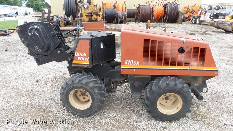 image for item DE7144 Ditch Witch 410SX vibratory cable plow