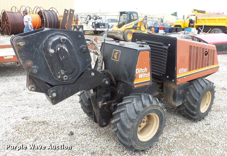 image for item DE7144 Ditch Witch 410SX vibratory cable plow