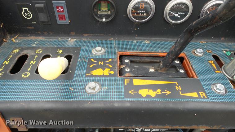 image for item DE7144 Ditch Witch 410SX vibratory cable plow