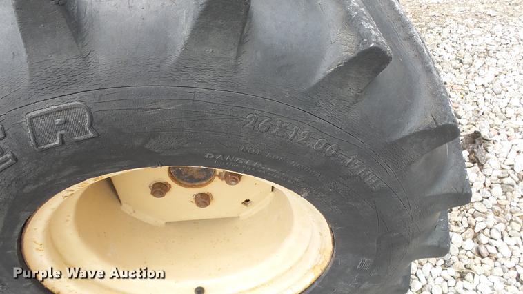 image for item DE7144 Ditch Witch 410SX vibratory cable plow