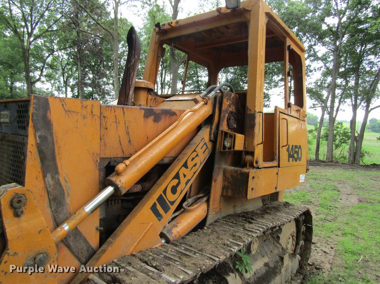 image for item DF3808 1979 Case 1450 track loader