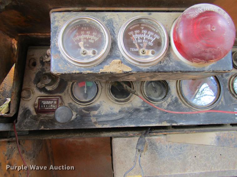 image for item DF3808 1979 Case 1450 track loader