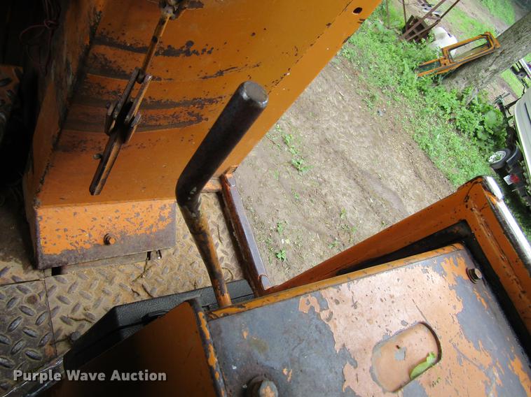 image for item DF3808 1979 Case 1450 track loader