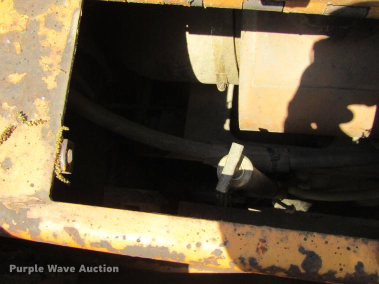 image for item DF3808 1979 Case 1450 track loader