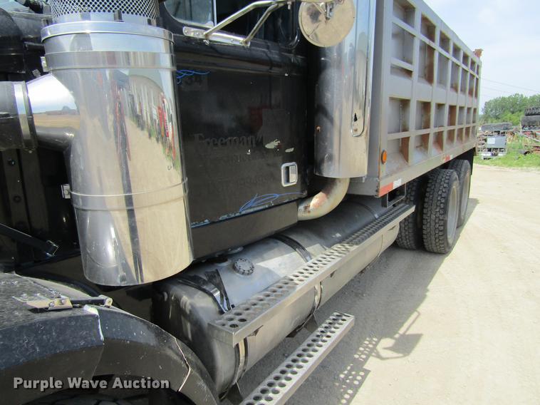 image for item DF3813 1993 Western Star 4900 dump truck