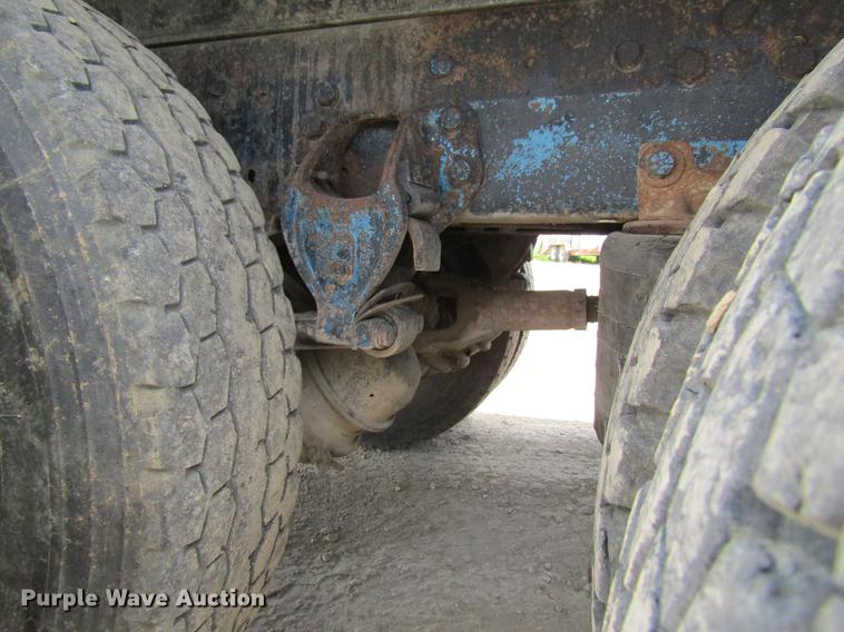 image for item DF3813 1993 Western Star 4900 dump truck