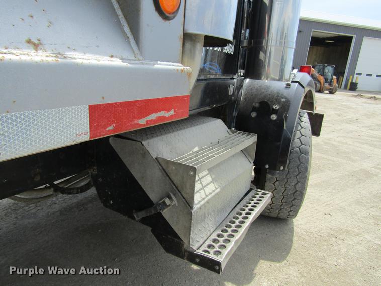 image for item DF3813 1993 Western Star 4900 dump truck