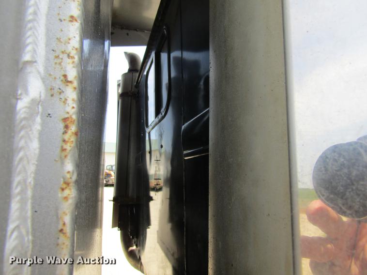 image for item DF3813 1993 Western Star 4900 dump truck