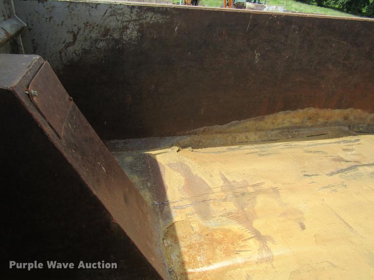 image for item DF3813 1993 Western Star 4900 dump truck