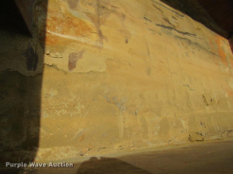 image for item DF3813 1993 Western Star 4900 dump truck