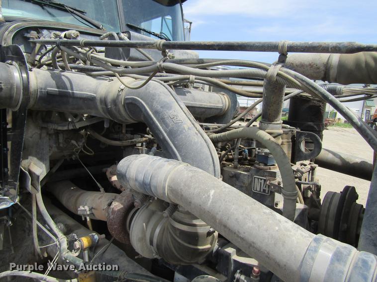 image for item DF3813 1993 Western Star 4900 dump truck