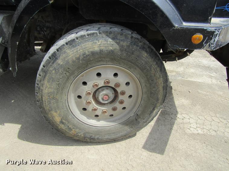 image for item DF3813 1993 Western Star 4900 dump truck