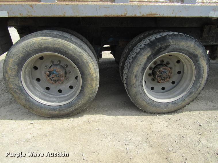 image for item DF3813 1993 Western Star 4900 dump truck