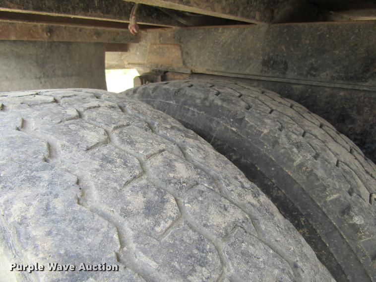 image for item DF3813 1993 Western Star 4900 dump truck