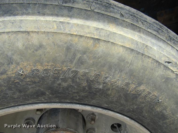 image for item DF3813 1993 Western Star 4900 dump truck