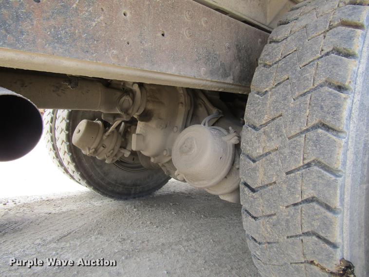 image for item DF3814 1989 GMC C7000 dump truck