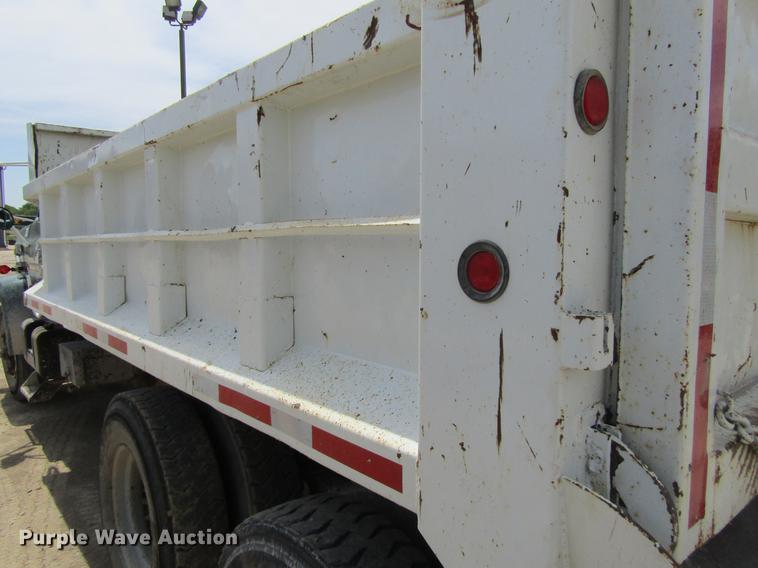 image for item DF3814 1989 GMC C7000 dump truck