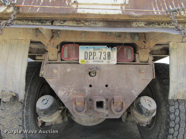 image for item DF3814 1989 GMC C7000 dump truck