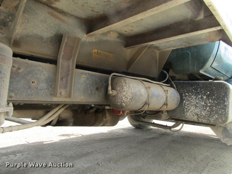 image for item DF3814 1989 GMC C7000 dump truck