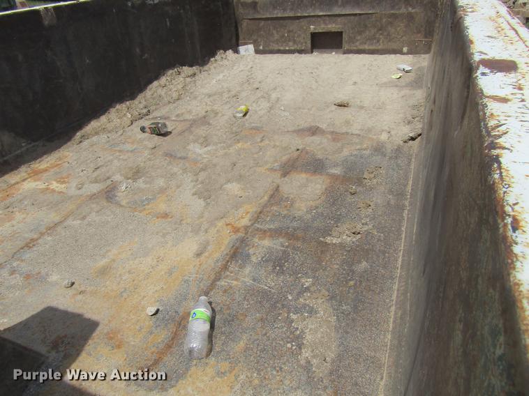 image for item DF3814 1989 GMC C7000 dump truck