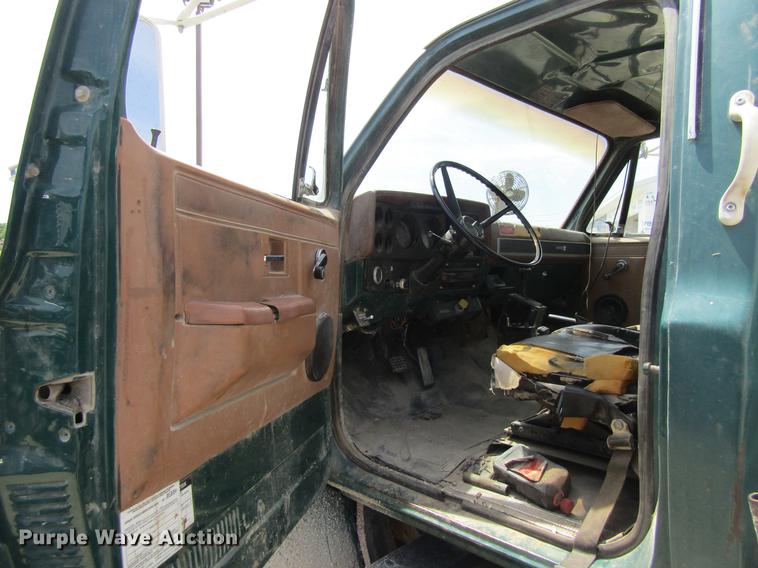 image for item DF3814 1989 GMC C7000 dump truck